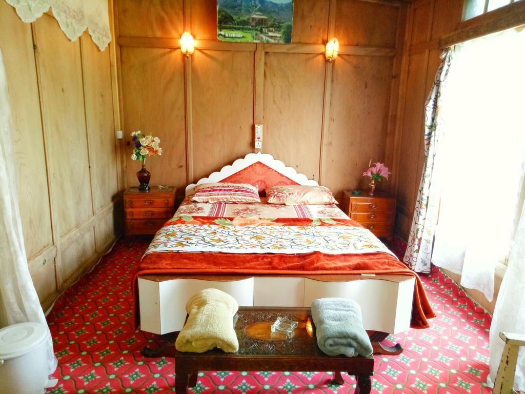 New Bul Bul Group Of Houseboats Srinagar Hotel Durgjan Kültér fotó