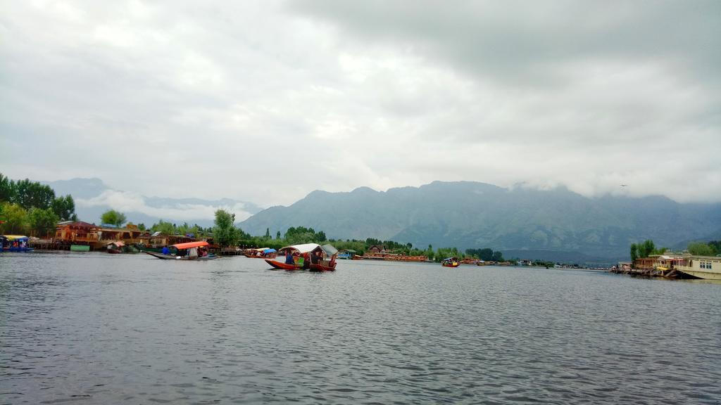 New Bul Bul Group Of Houseboats Srinagar Hotel Durgjan Kültér fotó