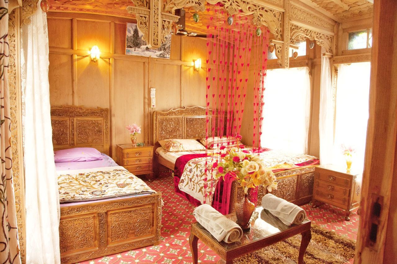 New Bul Bul Group Of Houseboats Srinagar Hotel Durgjan Kültér fotó