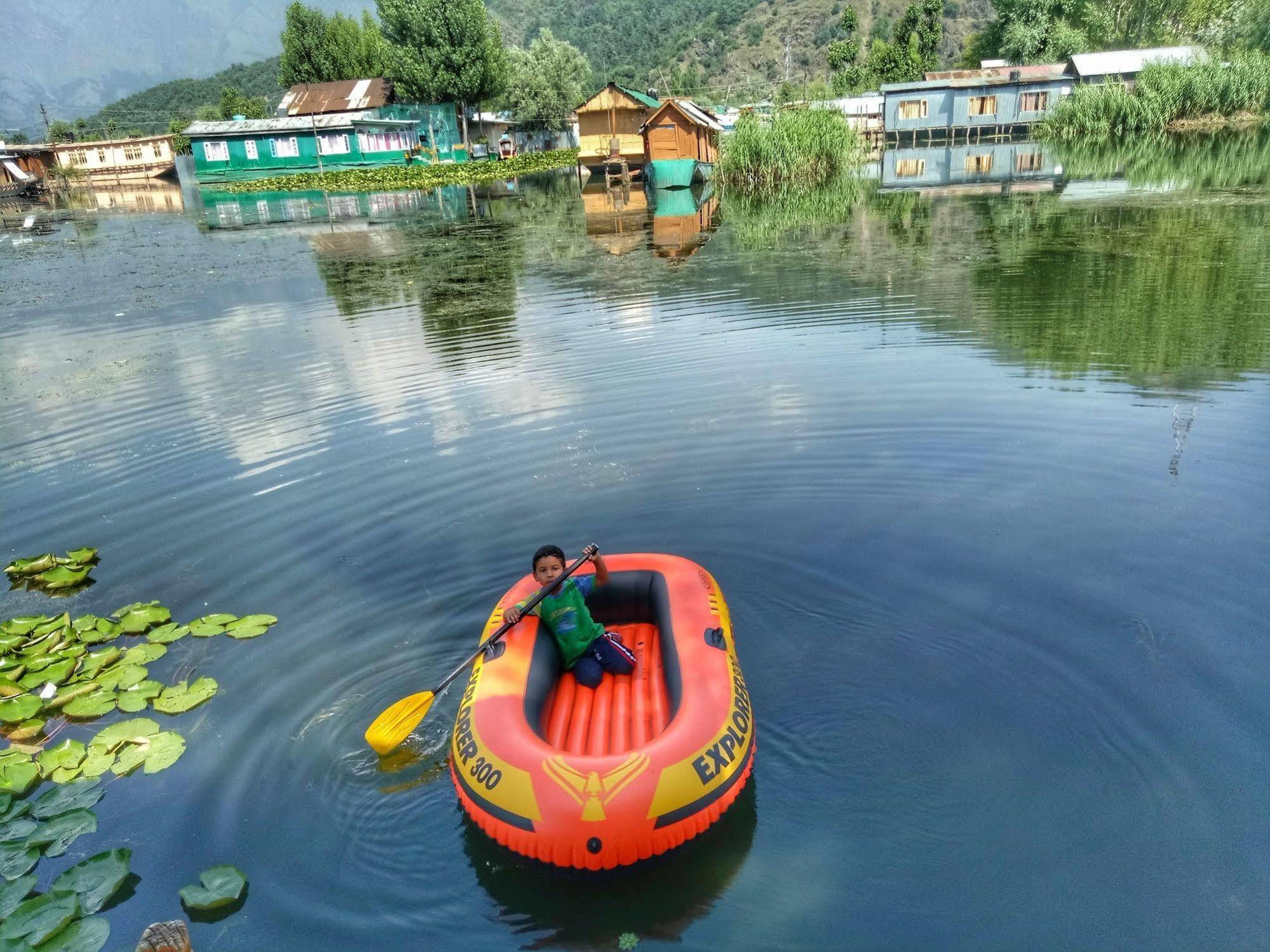 New Bul Bul Group Of Houseboats Srinagar Hotel Durgjan Kültér fotó