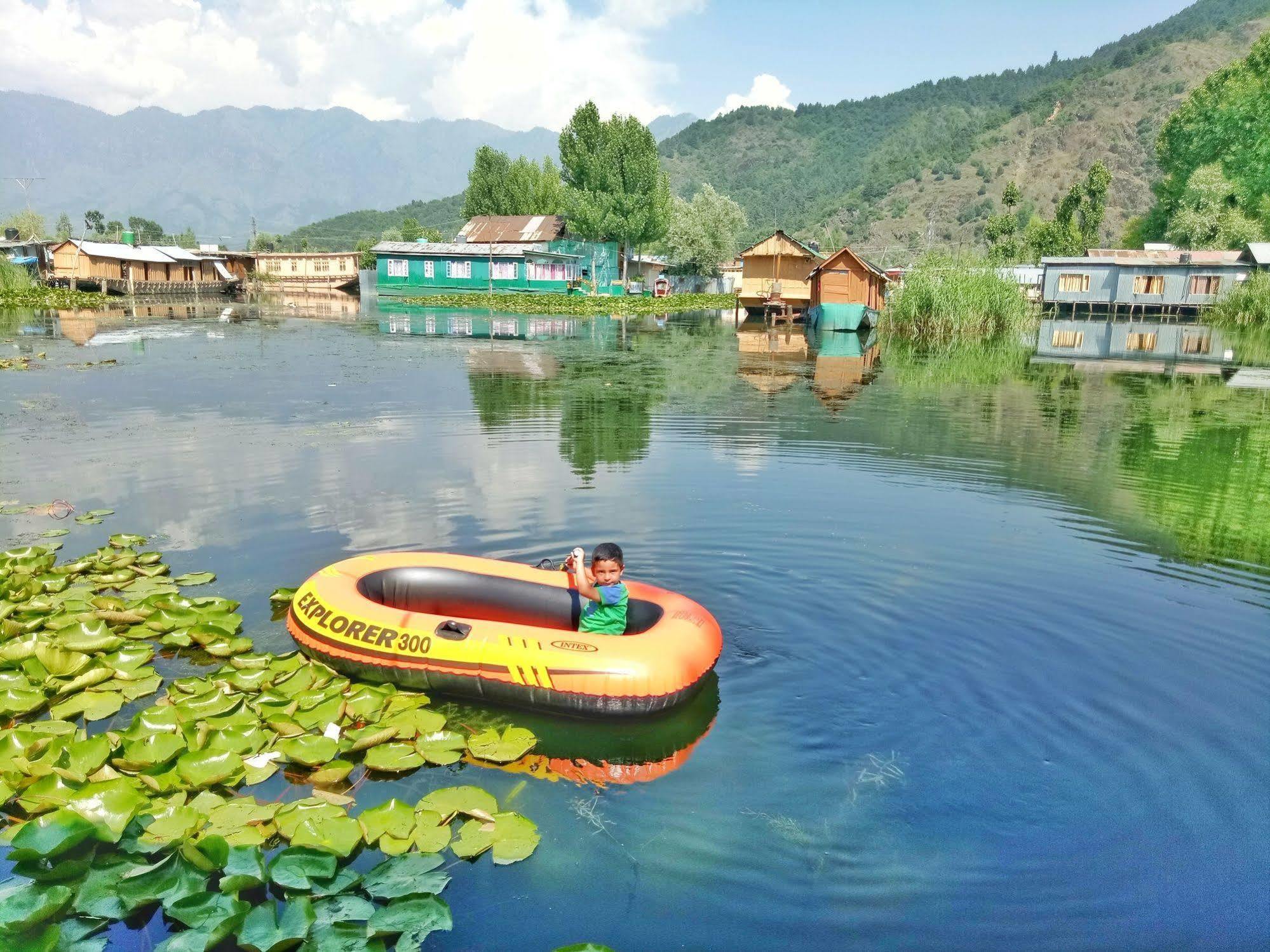 New Bul Bul Group Of Houseboats Srinagar Hotel Durgjan Kültér fotó