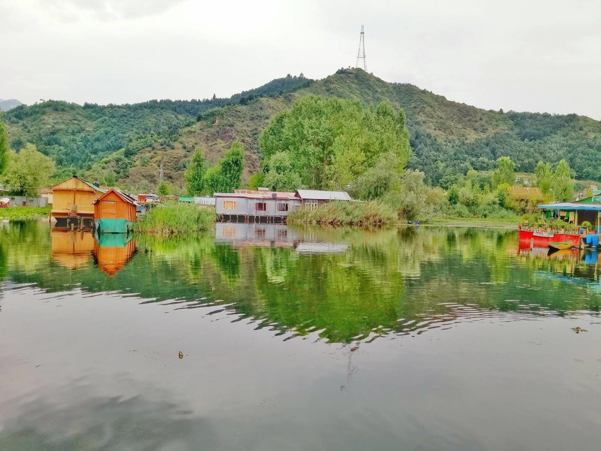 New Bul Bul Group Of Houseboats Srinagar Hotel Durgjan Kültér fotó